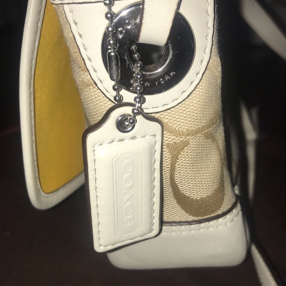 COACH f30601 HADLEY SIGNATURE  BAG WHITE/KHAKI/